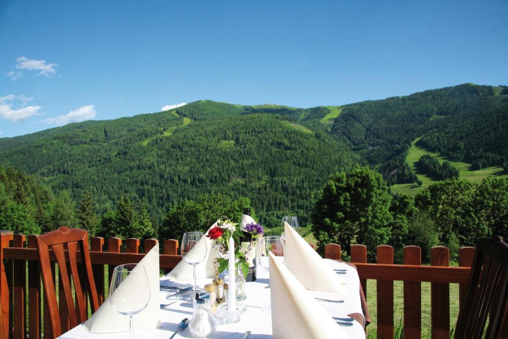 Hotel Raunig Bad Kleinkirchheim Exteriör bild